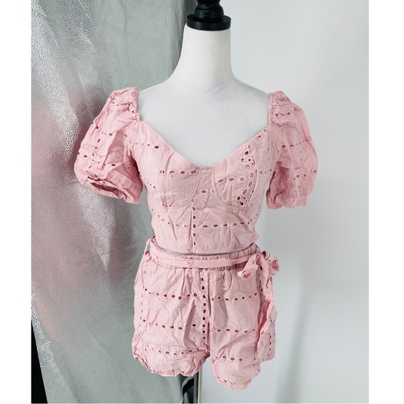 Pink Lace Short Sleeve Crop Top and High Waist Shorts Two Piece Set - Picture 7 of 9